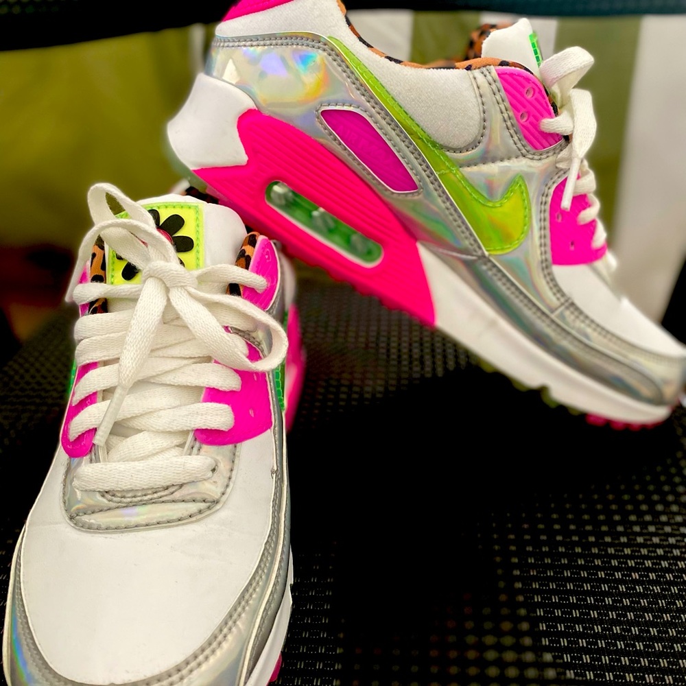 Nike Air Max 90 LX Cheetah Woman’s Running Shoe